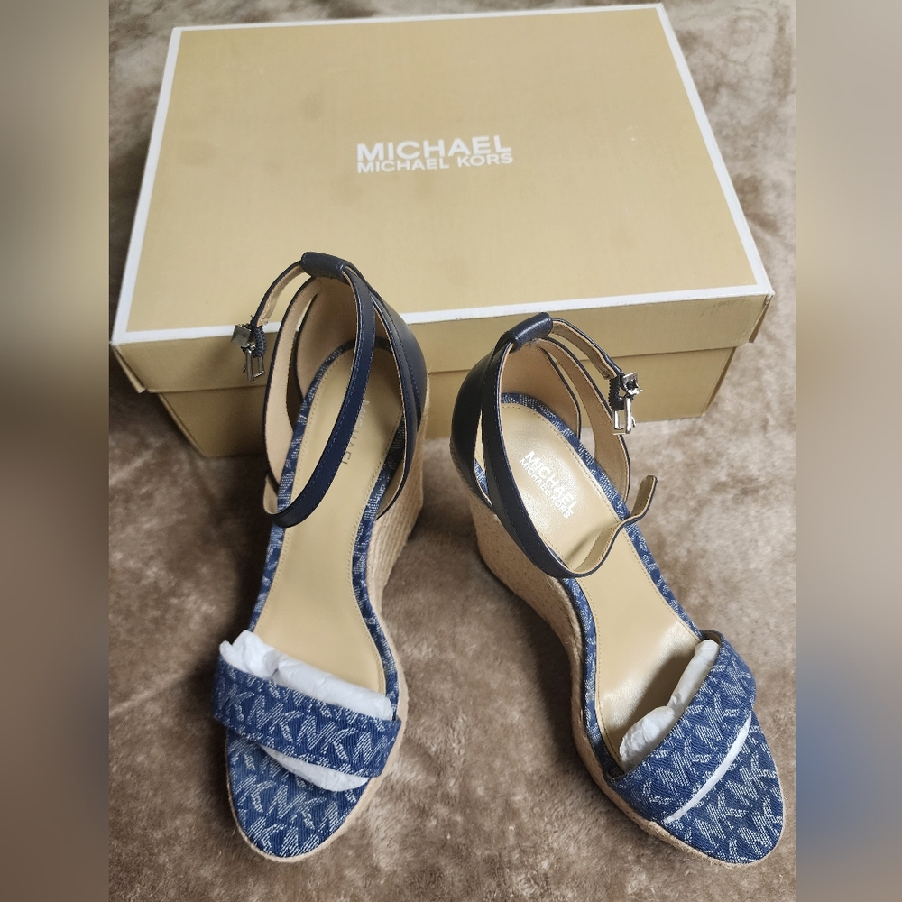 Michael kors sandals